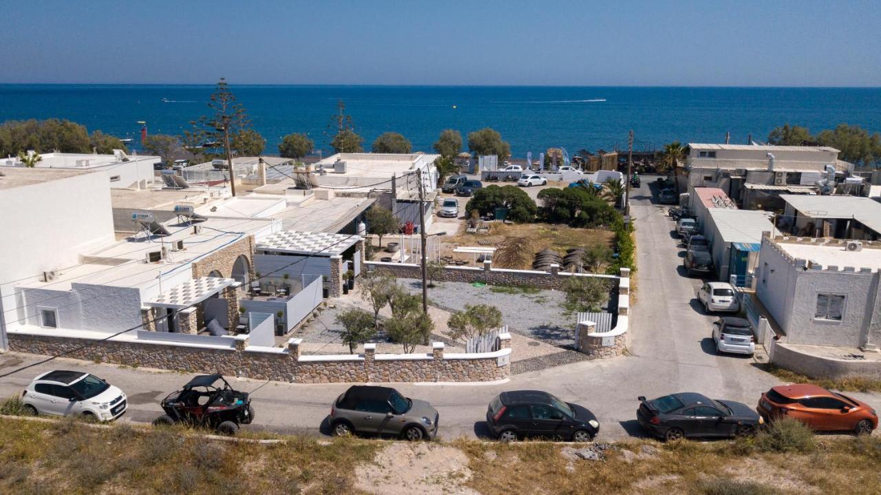 Kasteli Suites Perivolos  Bagian luar foto