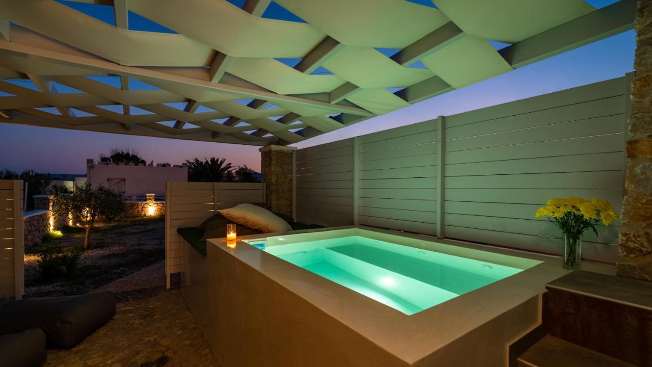 Kasteli Suites Perivolos  Bagian luar foto