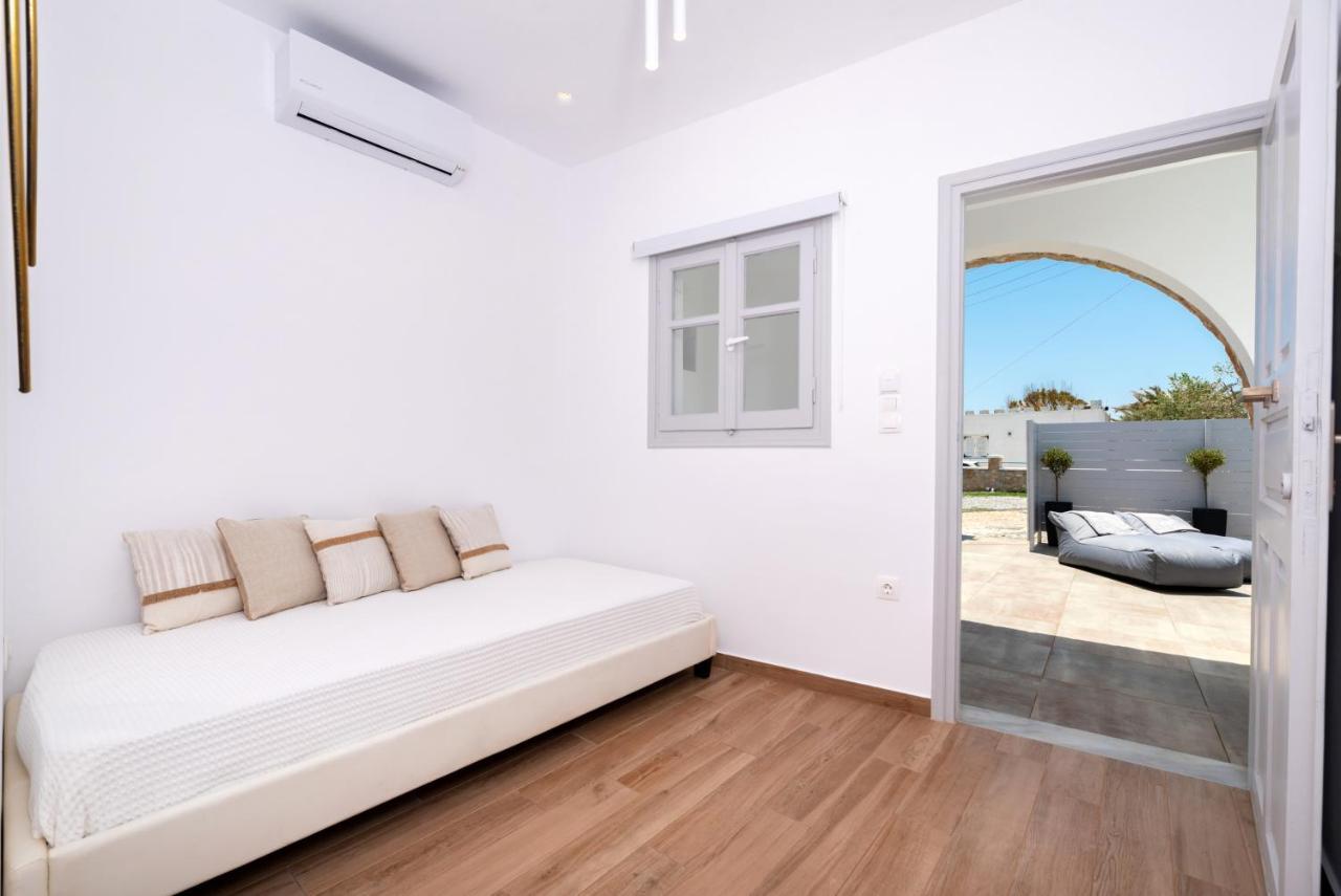 Kasteli Suites Perivolos  Bagian luar foto